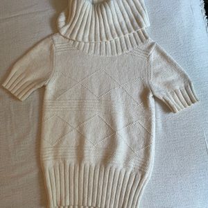 American Eagle Cream Sweater